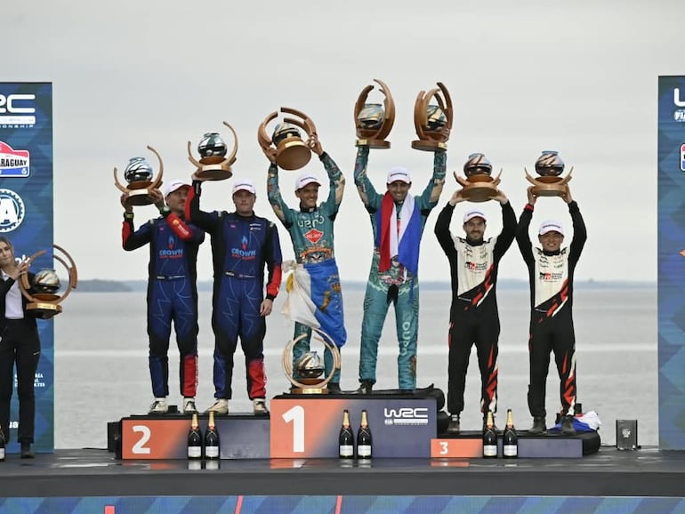 El podio de la WRC2 del Rally del Paraguay 2026.