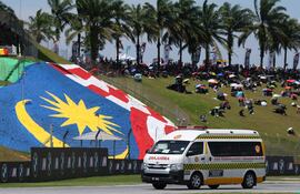 José Antonio Rueda y Noah Dettwiler fueron trasladado de urgencia luego del accidente sufrido en el Gran Premio de Malasia de Moto3.