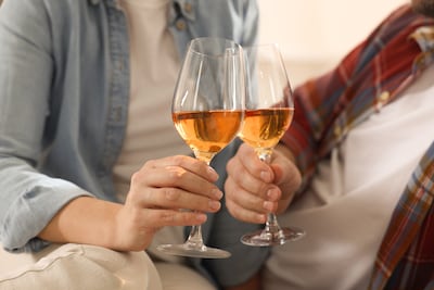 Concepto de alcohol y relaciones.
