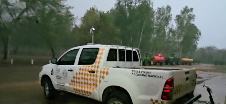 Con las lluvias que se registran en Chovoreca, los combatientes tienen merecidos días de descanso.