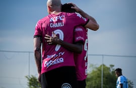 El paraguayo Carlos González (9), futbolista de Independiente del Valle.