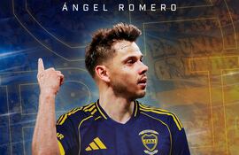 Con esta imagen, Boca Juniors presentó oficialmente al delantero paraguayo Ángel Rodrigo Romero Villamayor (33 años), mediante sus redes sociales.