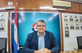 Óscar Stark, presidente de la Compañía Paraguaya de Comunicaciones (Copaco).