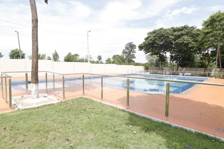 El  Centro de Retiro del pastor José Alberto Insfrán Galeano, está dotado de todas las comodidades.