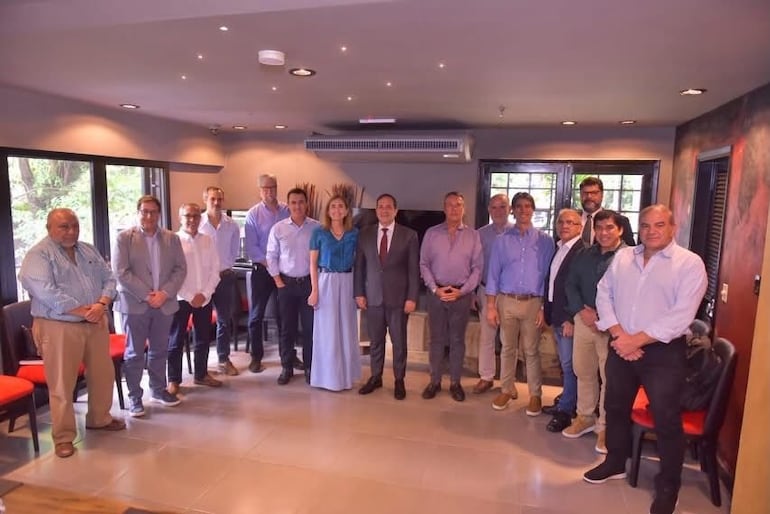 Arnaldo Samaniego y lilian samaniego con Capadei