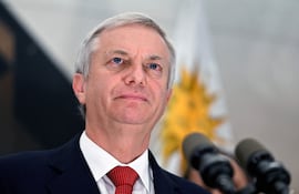 El presidente de Chile, José Antonio Kast, delivers a press conference after a breakfast organized by the Association of Marketing Executives of Uruguay (ADM) in Montevideo on July 2, 2026. Kast is on official visit in Uruguay. (Photo by Santiago Mazzarovich / AFP)