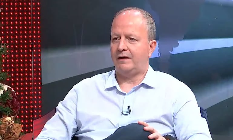 Video: Fernández Valdovino defiende macroeconomía, pero admite que impacto no llega al bolsillo ciudadano