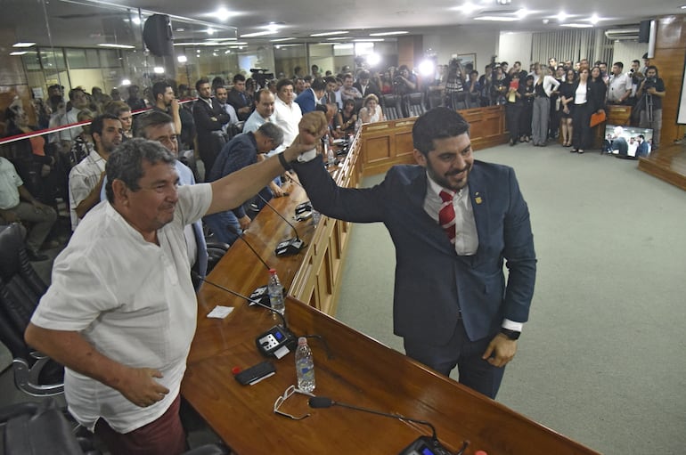 Asunción: Nenecho pretende lavarse las manos de los bonos G6