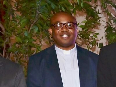 Padre Reginaldo Ibe.