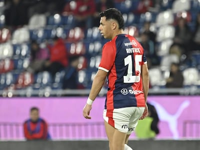 Blas Riveros, futbolista de Cerro Porteño, en el partido frente a Rubio Ñu por la fecha 22 del torneo Apertura 2026 de la Primera División de Paraguay en el estadio La Nueva Olla, en Asunción, Paraguay.