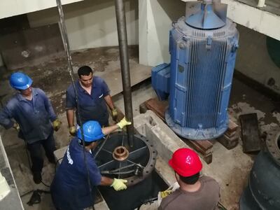 Prosiguen trabajos de la Essap para normalizar el servicio en los barrios afectados.