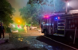 Voraz incendio en Lambaré
