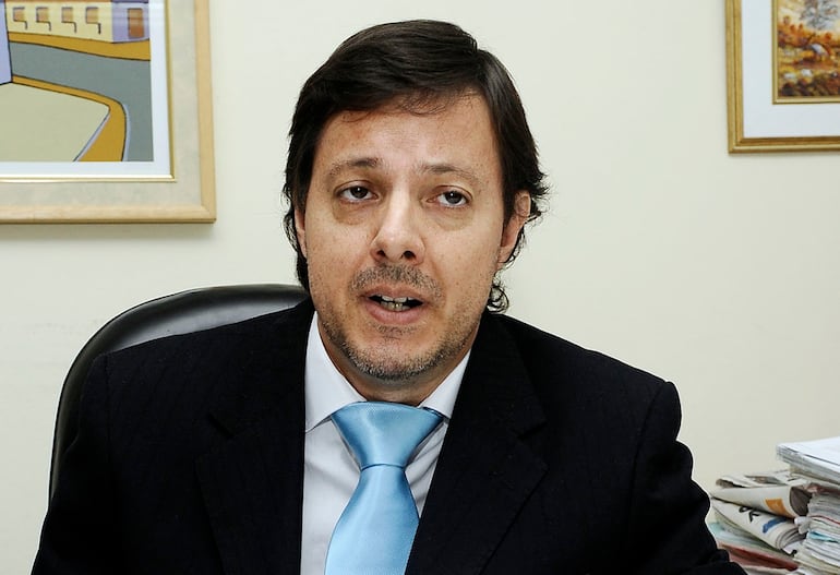 El juez Hugo Garcete, responsable del Juzgado Civil y Comercial del 11º Turno de la Capital, confirmó que el juicio de Texos Oil SRL ya está en autos para la sentencia desde el 2017.