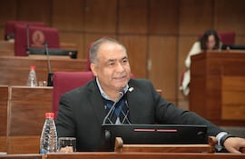 El Defensor General, Dr. Javier Dejesús Esquivel, foto. gent Senado