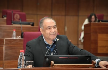 El Defensor General, Dr. Javier Dejesús Esquivel, foto. gent Senado