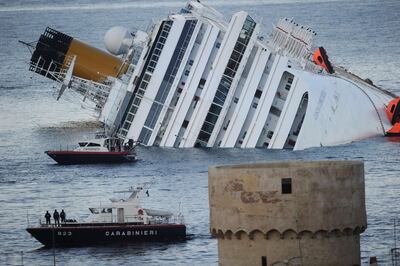 Naufragio del crucero Costa Concordia, en el que murieron 32 personas.