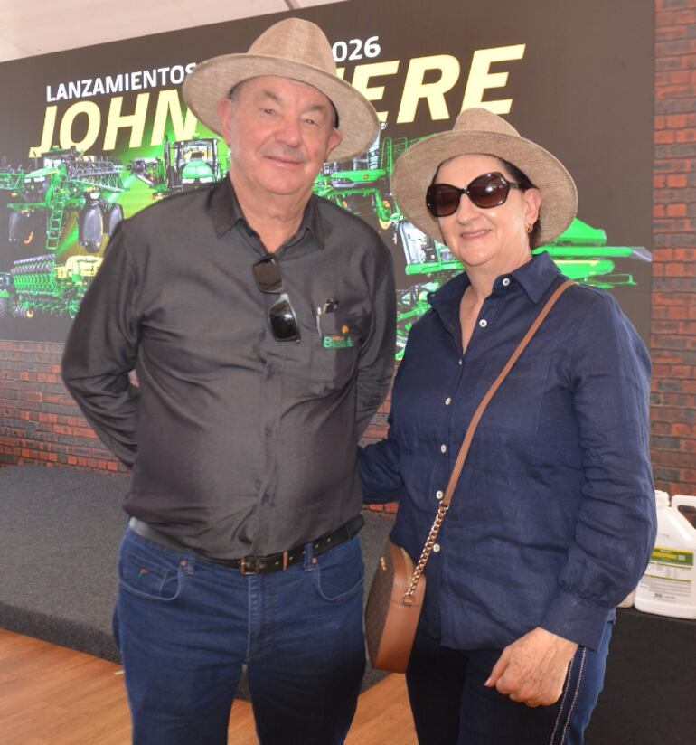 Clemente Busanello y Noeli Busanello.