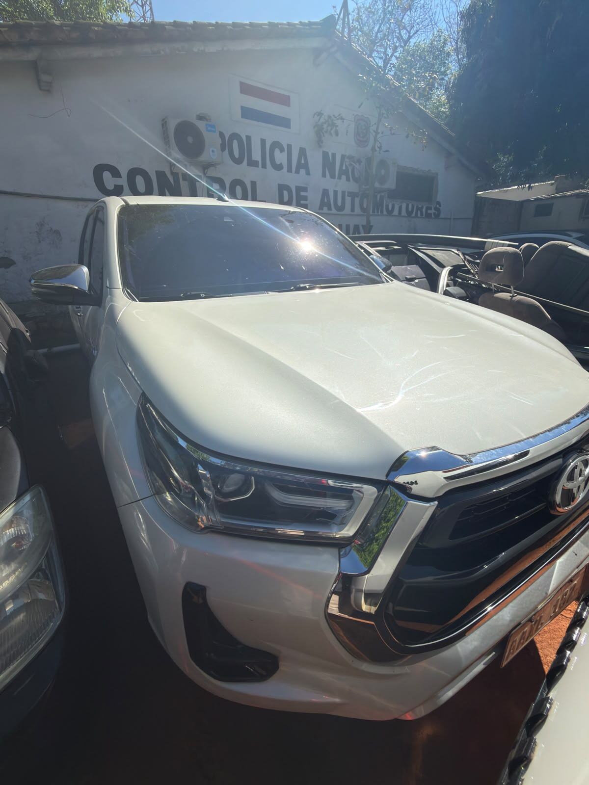 Escándalo en la Policía: antidrogas  entregan camionetas de alta gama que tenían en forma irregular