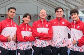 Jaesson Garay, Andrea Gómez, Antonella Betharram, Rubén Arce y Taekyo Priore le dieron bronce al Team Paraguay, en poomsae Equipos Mixto.