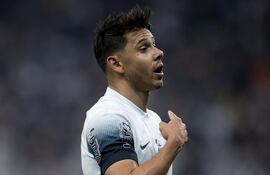 El paraguayo Ángel Romero, futbolista del Corinthians, festeja un gol en el partido ante Juventude por la Copa de Brasil 2024.