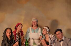 El elenco completo de la obra "A donde el viento me lleve", que subirá a escena desde hoy en el Arlequín Teatro.