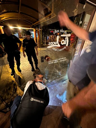 Intervención tras asalto a un local gastronómico.