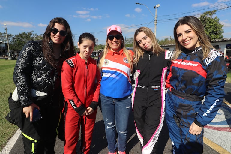 Representación femenina en el karting nacional.