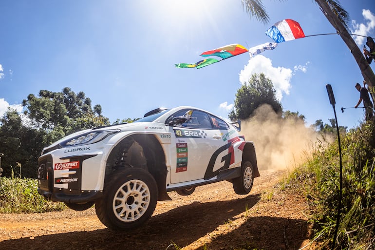 Tiago Weiler y Juan José Sánchez (Toyota GR Yaris Rally2 #42) fueron los escoltas en las pruebas.