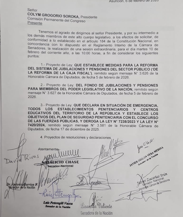 Pedido de convocatoria del Senado firmado por cartistas.