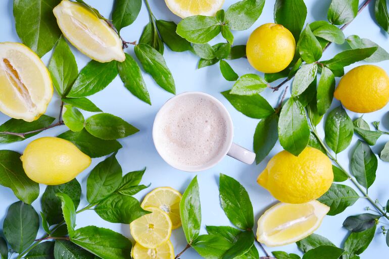 ¿Por qué los cítricos “cortan” la leche?