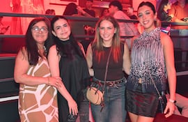Mirtha Gill, Tirsa Coronel, Ivana Grillón y Sofía Recalde.