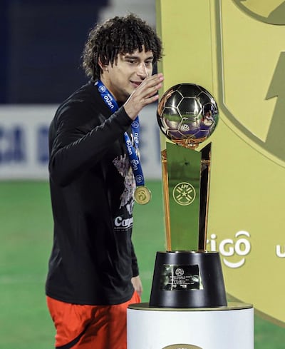 Adrián Alcaraz Torales, campeón del Apertura 2025 con Libertad, se encuentra en el interés de Lanús, de acuerdo a la prensa argentina.