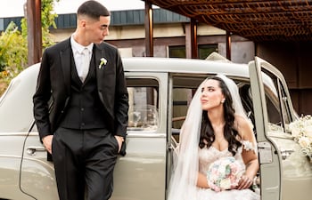 Miguel Almirón y Alexia Notto dieron el "sí, quiero" ante Dios luego de 9 años de su boda civil.