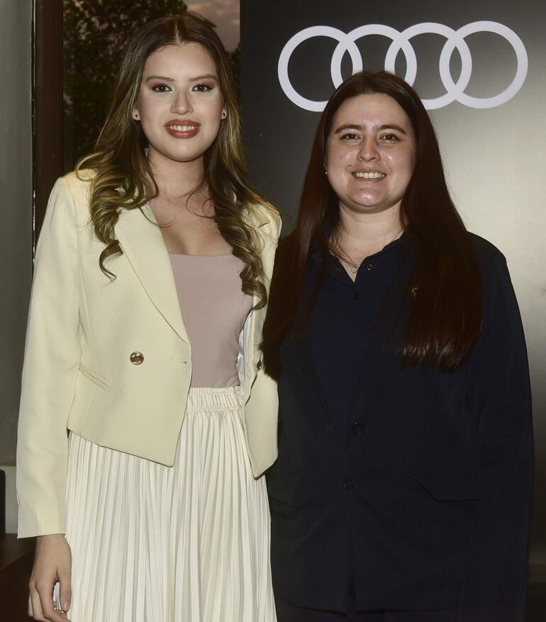 Valeria Benítez y Araceli Gómez. 