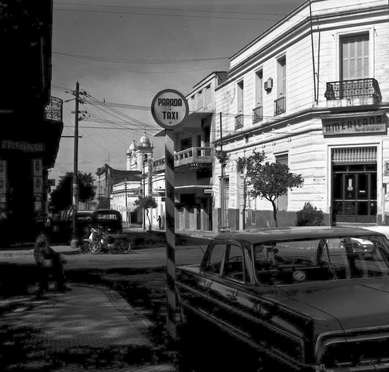 80 años de una historia que creció junto al país - ABC Revista - ABC Color