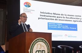 Economista jefe de la FAO (Organización de las NNUU para la Alimentación y Agricultura), Máximo Torero Cullen durante su disertación en el Foro de Inversiones Rurales en la Expo MRA