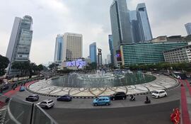 A pesar de estos retos, Indonesia se muestra optimista, apoyándose en su abundancia de recursos naturales y un mercado interno robusto que, a diferencia de muchas economías globalizadas, prioriza el gasto doméstico sobre la exportación.