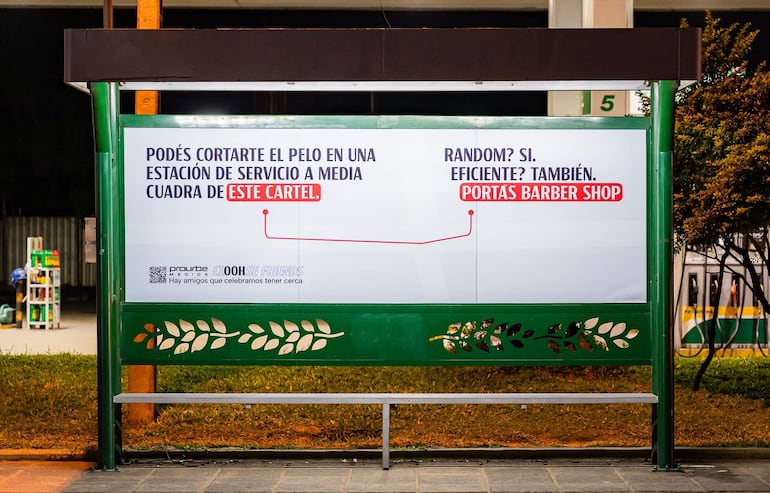 La campaña “Cloohse Friends” invita a mirar con otros ojos los lugares que forman parte del cotidiano.