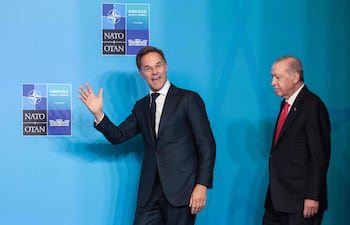 El secretario general de la OTAN, Mark Rutte, junto al presidente de Turquía, Recep Tayyip Erdogan (d), en Ankara,
