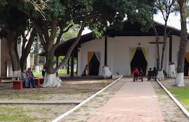 El templo católico de Guazucua es una joya arqiuitectonica de la época de las misiones Franciscanas.