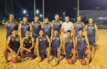 La delegación del Sportivo Luqueño en una de las prácticas oficiales. Este martes debutan en el Mundial.