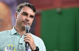 El senador Flávio Bolsonaro, hijo del exmandatario brasileño Jair Bolsonaro y principal candidato de la oposición para las presidenciales de octubre en Brasil.