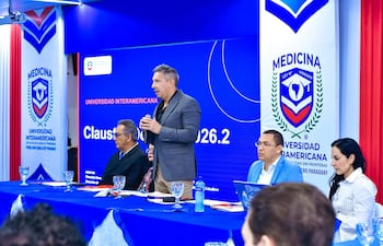 Durante la jornada se analizaron lineamientos institucionales, planificación curricular y nuevas estrategias para optimizar el proceso de enseñanza-aprendizaje.