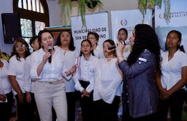 Las clases gratuitas de música en Casa Büttner se consolidan como un espacio abierto para todas las edades, donde el arte une generaciones y fortalece la identidad cultural.