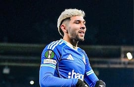 Celebración de Julio César Enciso Espínola (20 años), tras marcar el tercer tanto de Racing de Estrasburgo sobre el Breidablik Kópavogur de Islandia.