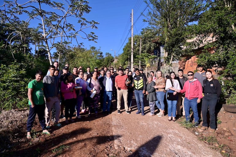 Buscan solución a las inundaciones en dos asentamientos de Ciudad del Este