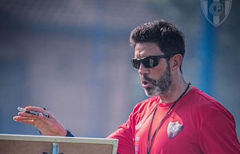 Jorge Rodrigo Bava (44 años), entrenador de Cerro Porteño.