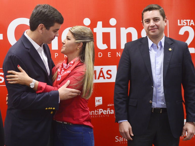 Cynthia Tarragó y Santiago Peña.