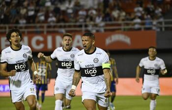 El grito de gol del capitán franjeado, Richard Ortiz tras anotar el tanto de apertura en el marcador por la vía del penal.