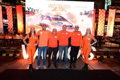 Agustín Alonso, Edgardo Galindo (VW Polo GTI R5) y Blas Zapag, Enrique Fratta (Skoda Fabia R5), integrantes del Team Copetrol en la presentación de anoche.